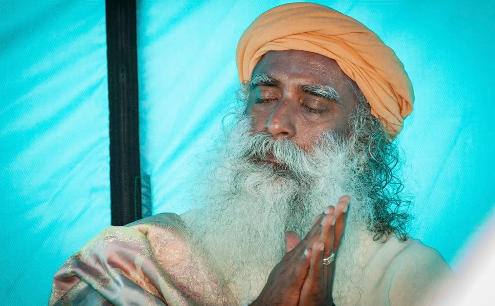 Sadhguru with palms joined in namaskar